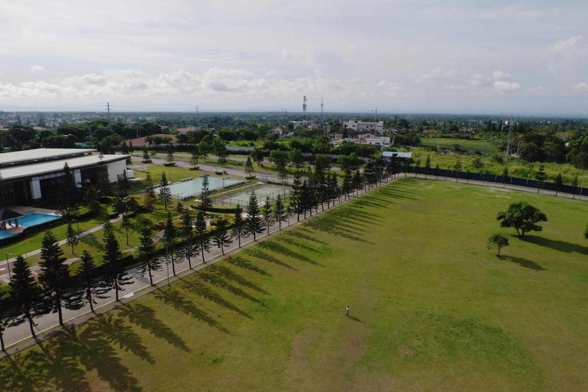 Wind And Sea At Wind Residences Tagaytay City Bagian luar foto